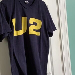 U2 2018 tour Navy T-Shirt with Yellow Print 
2018 tour USA medium